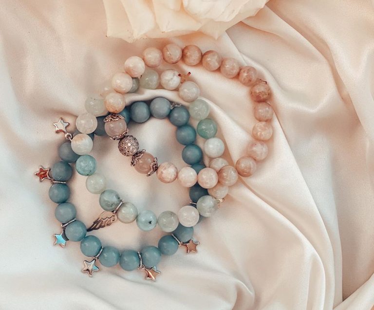 How Crystal Jewelry Can Transform Your Life and Style Cover Image Description: